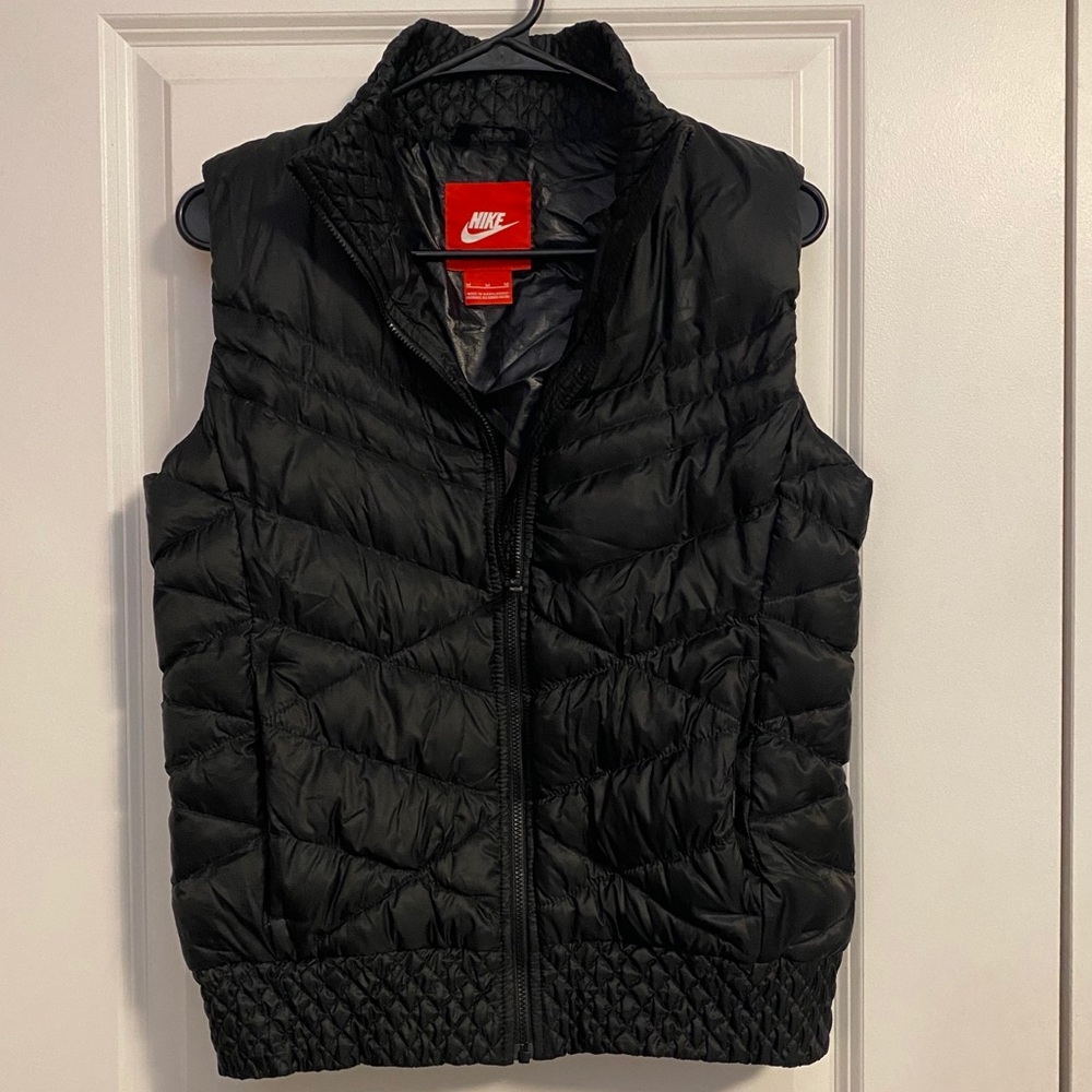 Nike Women’s Cascade Puffer Vest